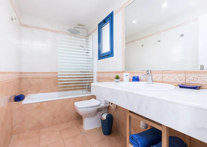 Home2book Aloha Palm *